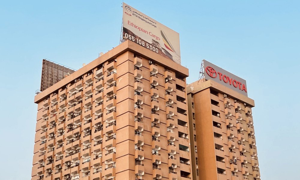 dubai-toyota-building
